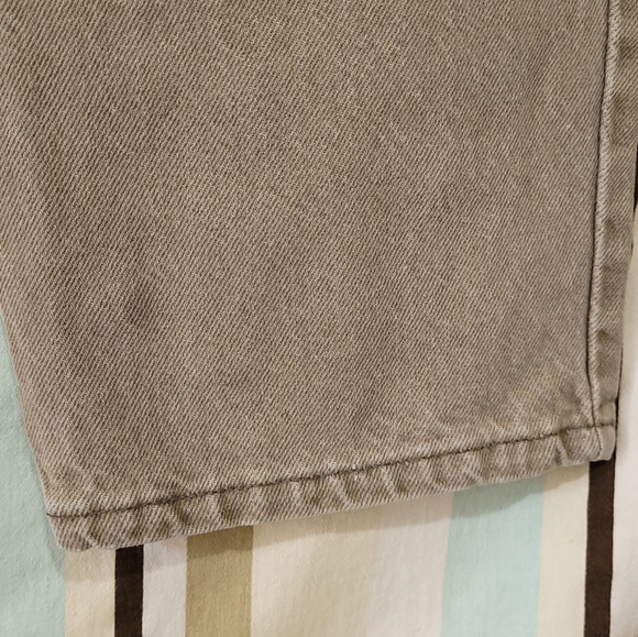 Vintage 1999 Levi's 550 Relaxed Fit Green Khaki Jeans, size 36x32 - Picture 8 of 9